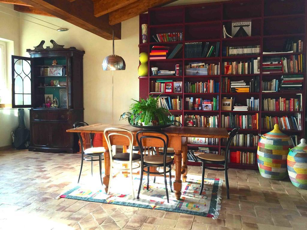 ナルニ Ganga Bed & Breakfast 部屋 写真